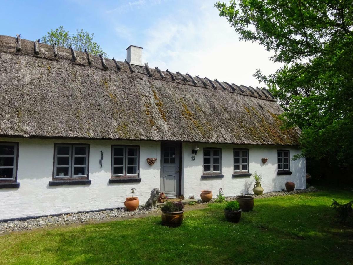 Feriehus Strataekt Bindingsvaerksidyl Villa Maribo Exterior photo